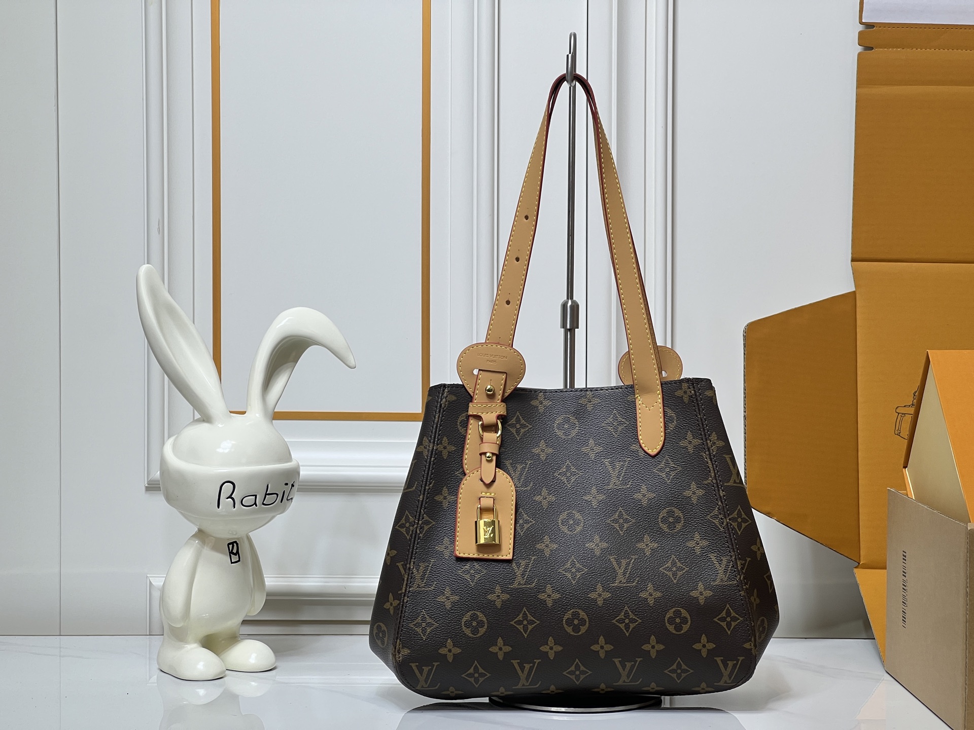 Louis Vuitton LV Capucines Mini Handbag Premium Canvas Model N89369 Magnetic Lock Travel Ready New Arrival